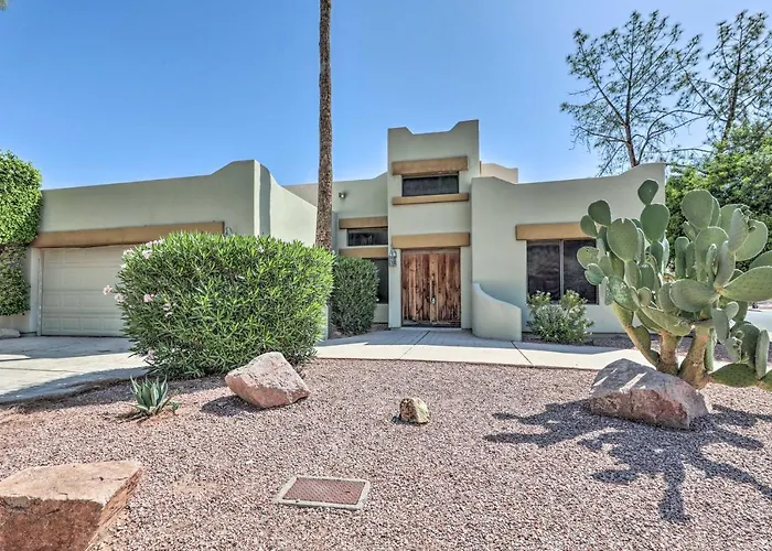 Casa vacanze 6 Mi To Dtwn Mesa! Pueblo Poolside Retreat *