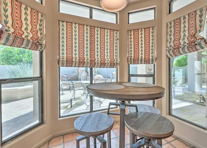 Casa vacanze 6 Mi To Dtwn Mesa! Pueblo Poolside Retreat *